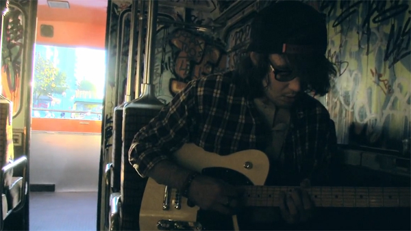 Vídeo: Cloud Nothings, “Stay Useless” (Pitchfork Take Away Show)