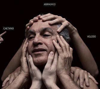 Veja capa e lista das faixas de “Abraçaço”, novo álbum de Caetano Veloso