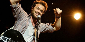 Rodrigo Amarante lança álbum solo em maio
